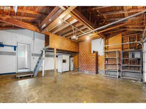 8715 NE 27th Avenue Vancouver WA 98665