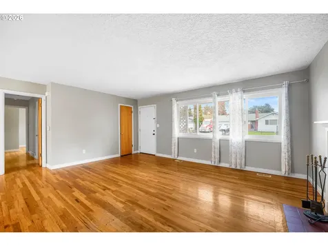 8715 NE 27th Avenue Vancouver WA 98665