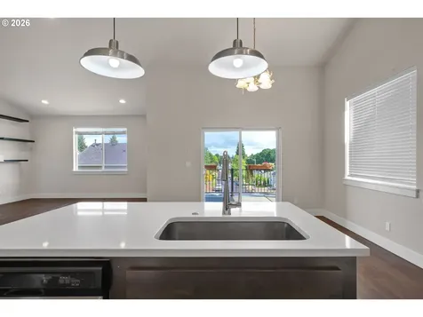 2005 Davis Road S Salem OR 97306