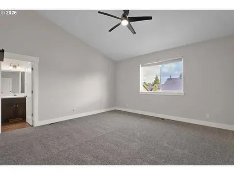 2005 Davis Road S Salem OR 97306