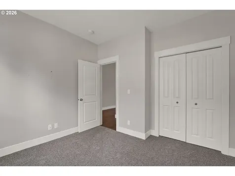 2005 Davis Road S Salem OR 97306