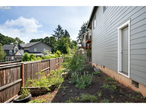 2005 Davis Road S Salem OR 97306