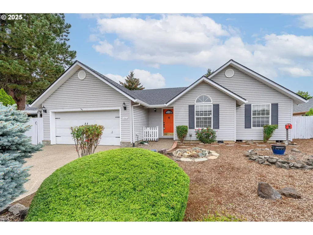 1583 SW James Street Mcminnville OR 97128