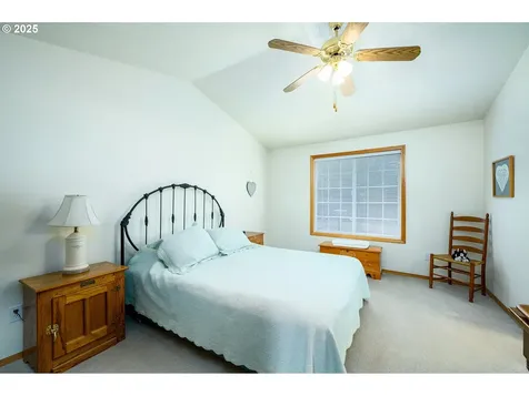 1583 SW James Street Mcminnville OR 97128