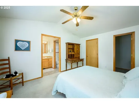 1583 SW James Street Mcminnville OR 97128