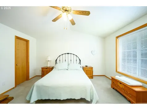 1583 SW James Street Mcminnville OR 97128