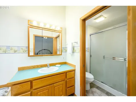 1583 SW James Street Mcminnville OR 97128