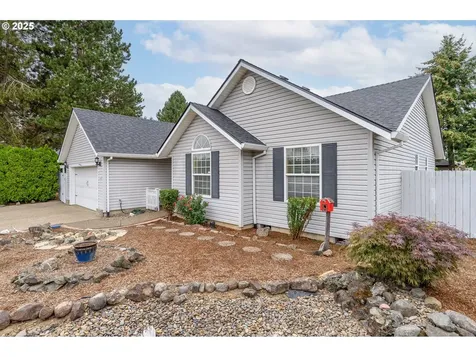 1583 SW James Street Mcminnville OR 97128