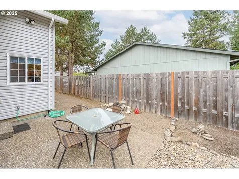 1583 SW James Street Mcminnville OR 97128