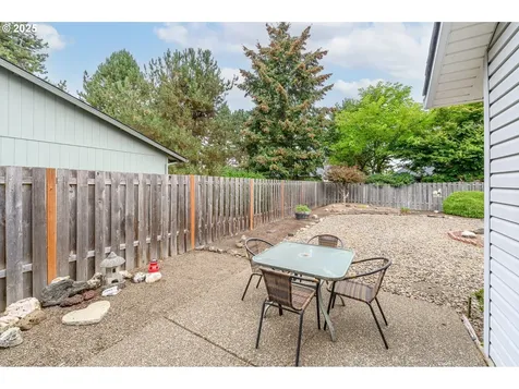 1583 SW James Street Mcminnville OR 97128