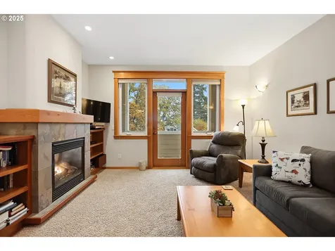 1807 Columbia Street Hood River OR 97031