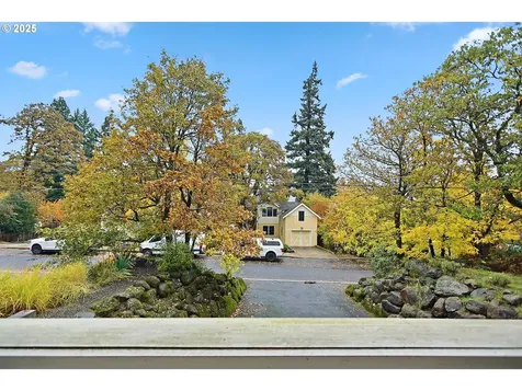 1807 Columbia Street Hood River OR 97031