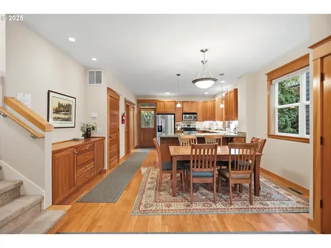 1807 Columbia Street Hood River OR 97031