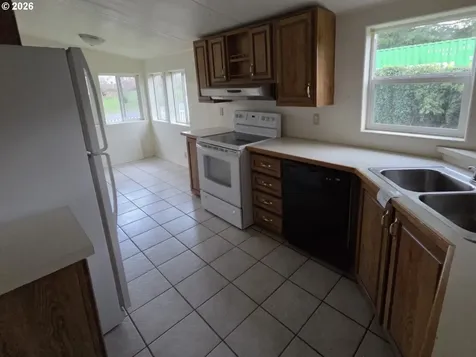 115 NE Eighth Street Oakland OR 97462