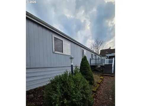 115 NE Eighth Street Oakland OR 97462