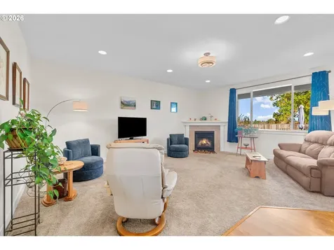 365 Sunset Lane Monmouth OR 97361