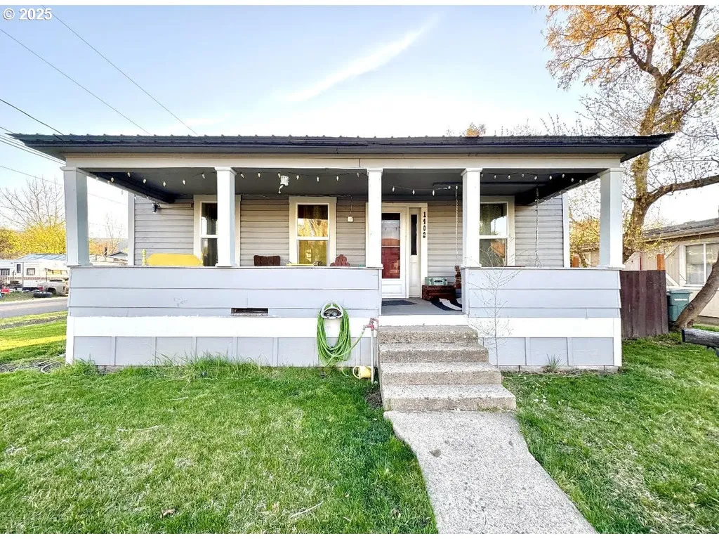 1402 N Cherry Street La Grande OR 97850