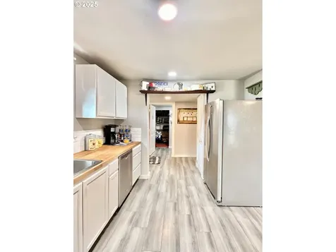 1402 N Cherry Street La Grande OR 97850