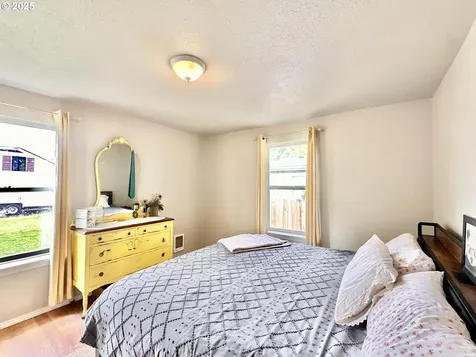 1402 N Cherry Street La Grande OR 97850