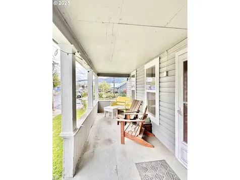 1402 N Cherry Street La Grande OR 97850