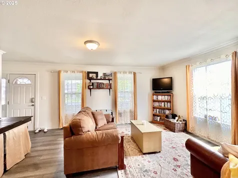 1402 N Cherry Street La Grande OR 97850
