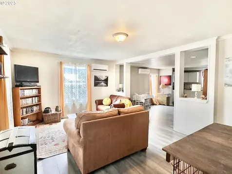 1402 N Cherry Street La Grande OR 97850