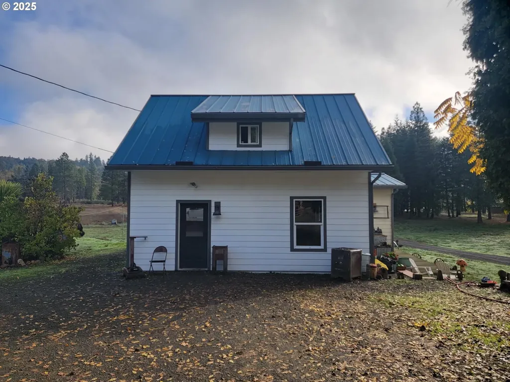 947 Elgarose Road Roseburg OR 97471