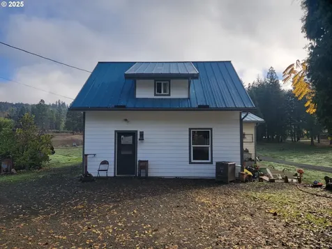 947 Elgarose Road Roseburg OR 97471