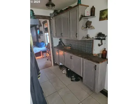 947 Elgarose Road Roseburg OR 97471
