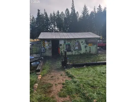 947 Elgarose Road Roseburg OR 97471