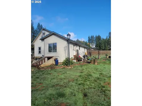 947 Elgarose Road Roseburg OR 97471