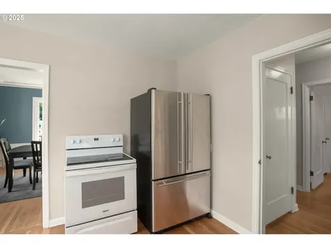 7414 N Chautauqua Boulevard Portland OR 97217