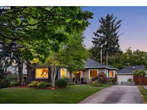 7414 N Chautauqua Boulevard Portland OR 97217