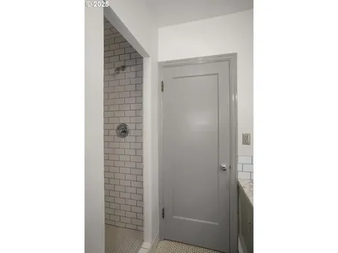 7414 N Chautauqua Boulevard Portland OR 97217
