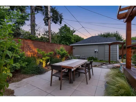 7414 N Chautauqua Boulevard Portland OR 97217