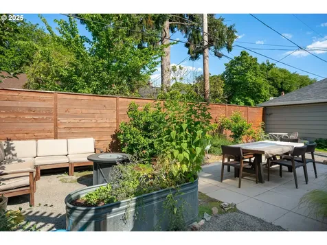 7414 N Chautauqua Boulevard Portland OR 97217