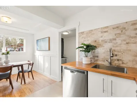 11711 NE San Rafael Street Portland OR 97220