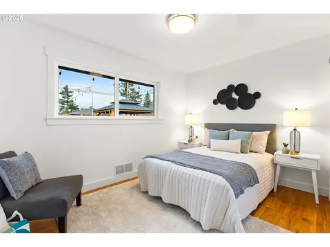 11711 NE San Rafael Street Portland OR 97220