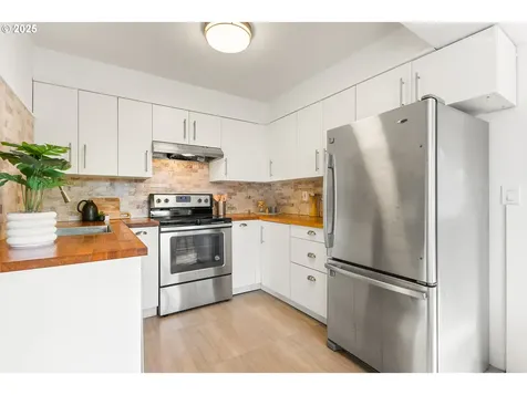 11711 NE San Rafael Street Portland OR 97220