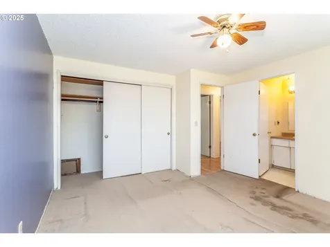 3016 SE 3rd Street Gresham OR 97080