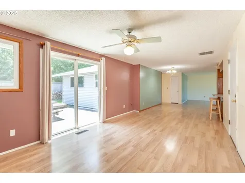 3016 SE 3rd Street Gresham OR 97080