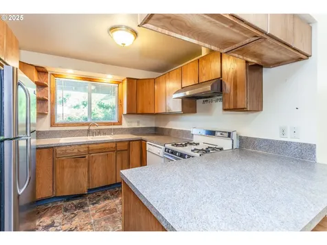3016 SE 3rd Street Gresham OR 97080