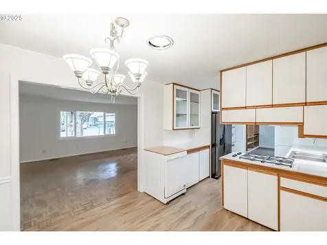 291 Janet Avenue N Keizer OR 97303