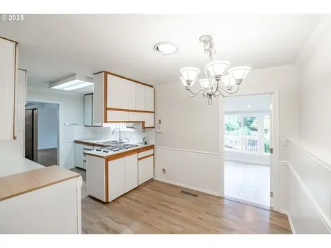 291 Janet Avenue N Keizer OR 97303