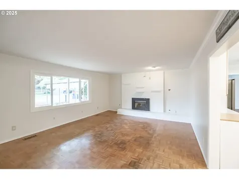 291 Janet Avenue N Keizer OR 97303