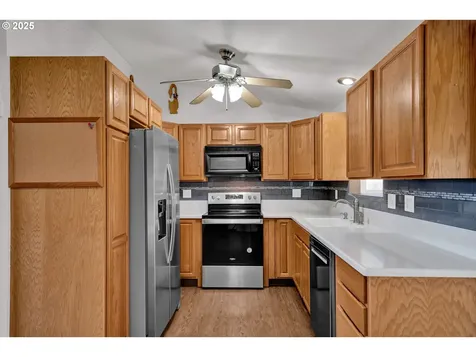 3760 Cherokee Drive Springfield OR 97478
