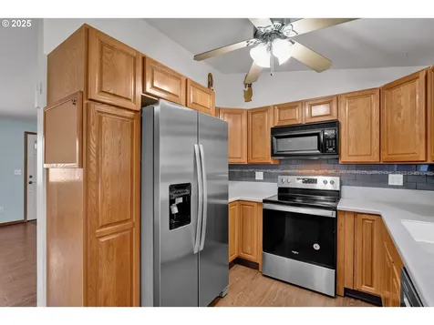 3760 Cherokee Drive Springfield OR 97478