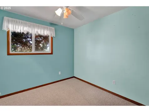 3760 Cherokee Drive Springfield OR 97478