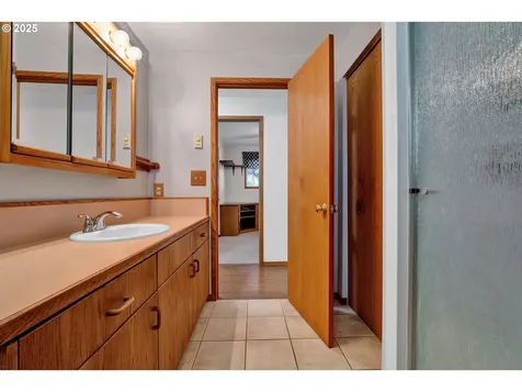 3760 Cherokee Drive Springfield OR 97478