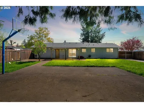 3760 Cherokee Drive Springfield OR 97478